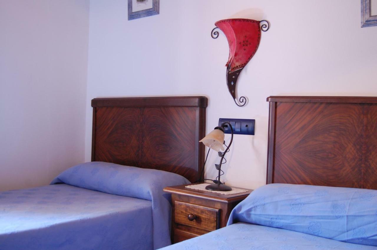 Hotel La Magnolia à La Puerta de Segura Extérieur photo